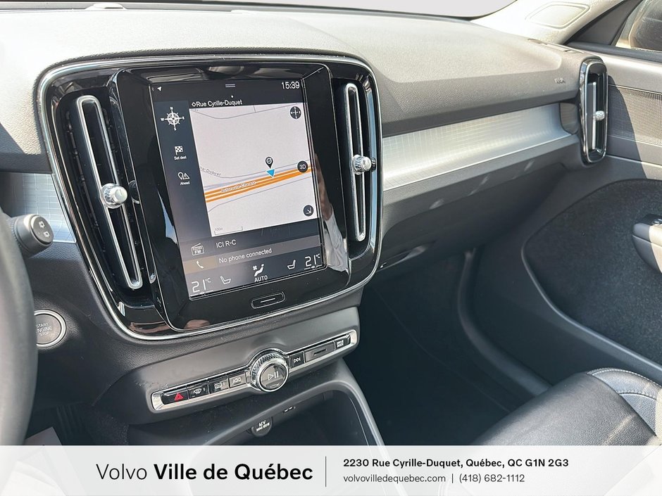Volvo XC40 Momentum 2021-15