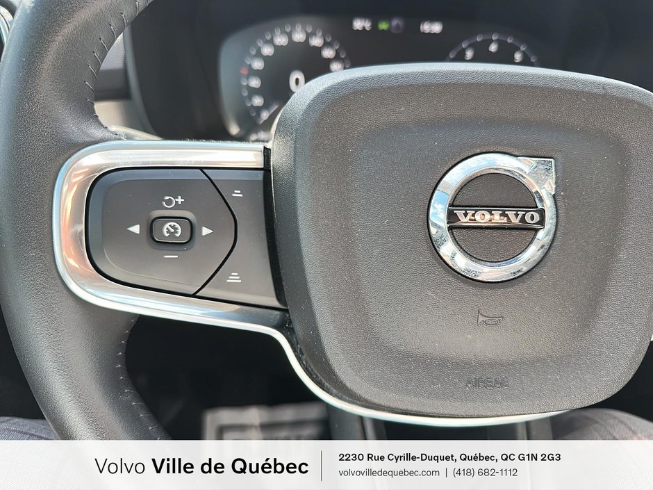 Volvo XC40 Momentum 2021-12