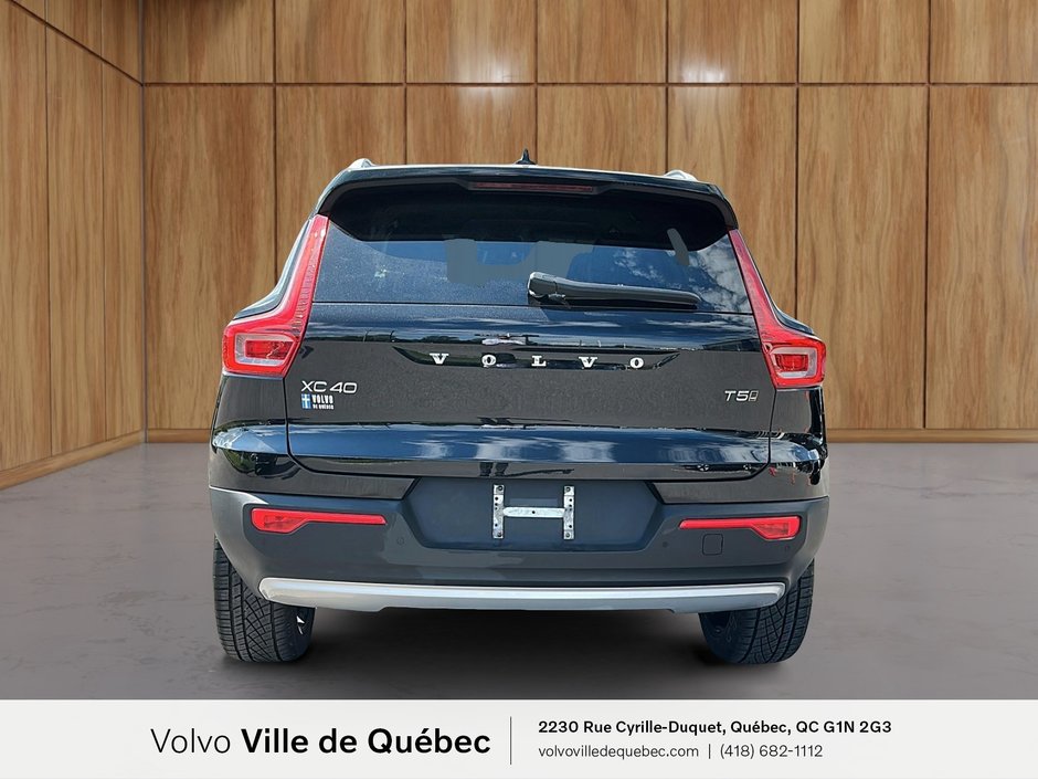 Volvo XC40 Momentum 2021-3