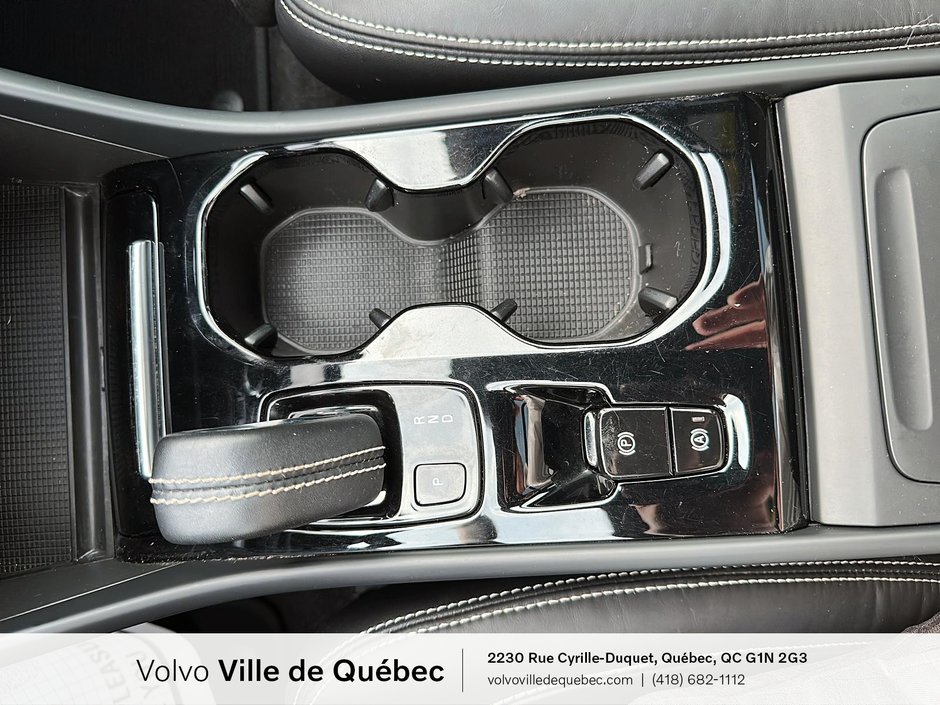 Volvo XC40 R-Design 2021-18