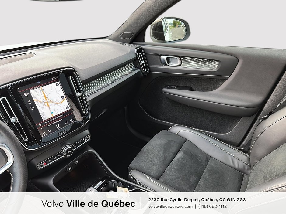 Volvo XC40 R-Design 2021-17