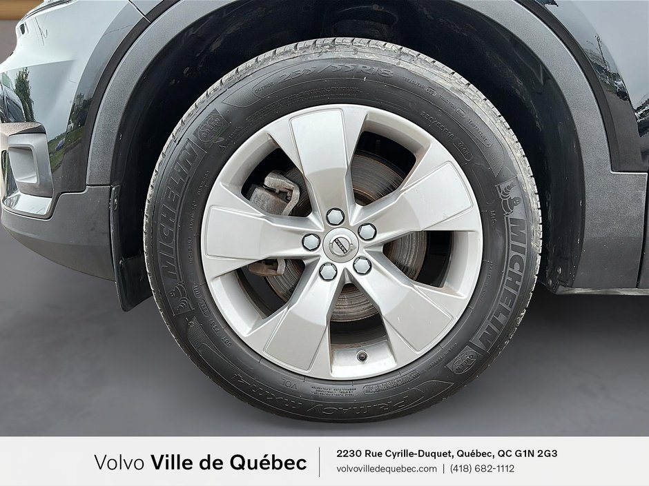 Volvo XC40 Momentum 2021-5