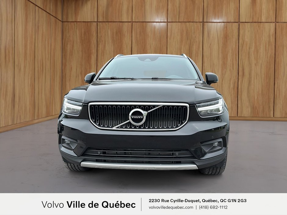 Volvo XC40 Momentum 2021-1
