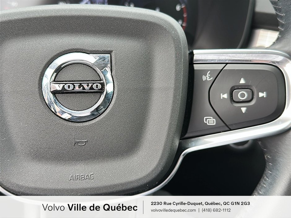 Volvo XC40 Momentum 2021-12
