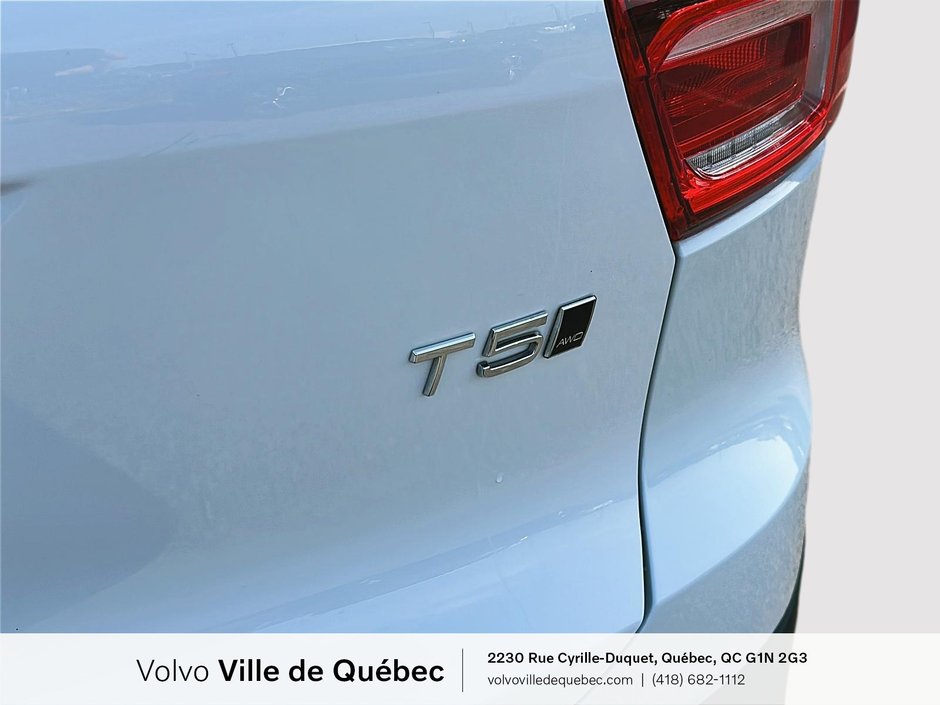 Volvo XC40 Momentum 2021-5
