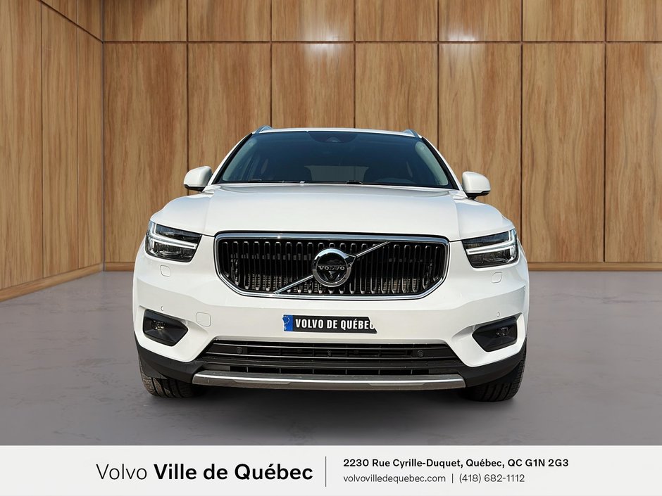 Volvo XC40 Momentum 2021-1