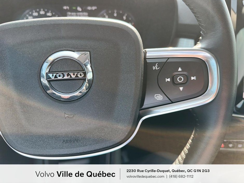Volvo XC40 Momentum 2021-13