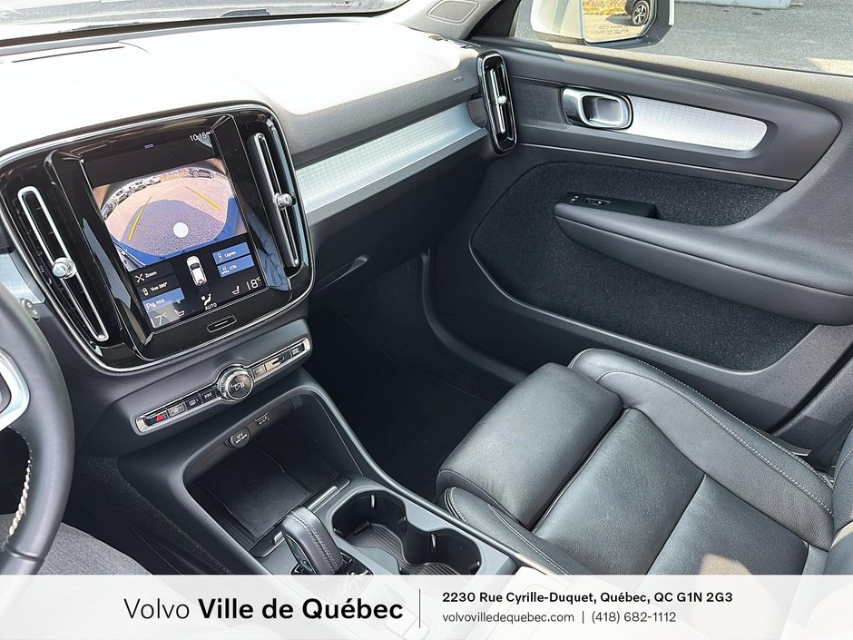 Volvo XC40 Momentum 2021-18