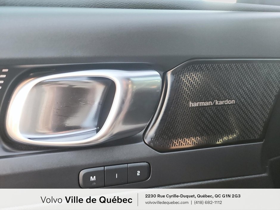 2021 Volvo XC40 P8 AWD-9