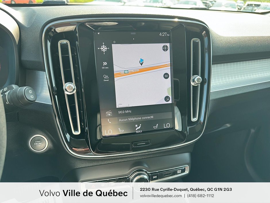 Volvo XC40 Momentum 2021-14