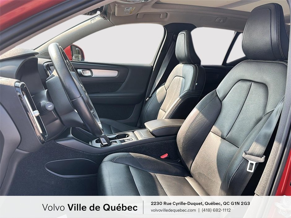 Volvo XC40 Momentum 2021-7