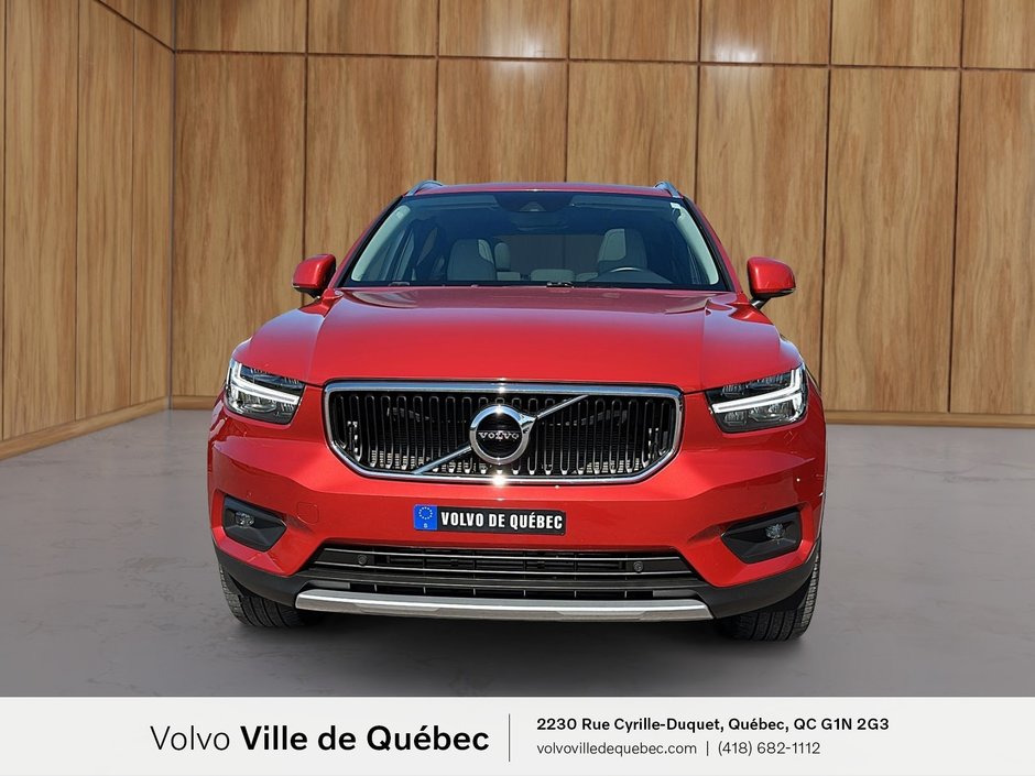 Volvo XC40 Momentum 2021-1