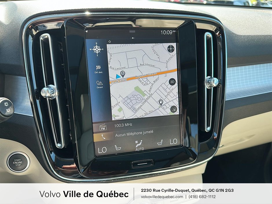Volvo XC40 Momentum 2021-14