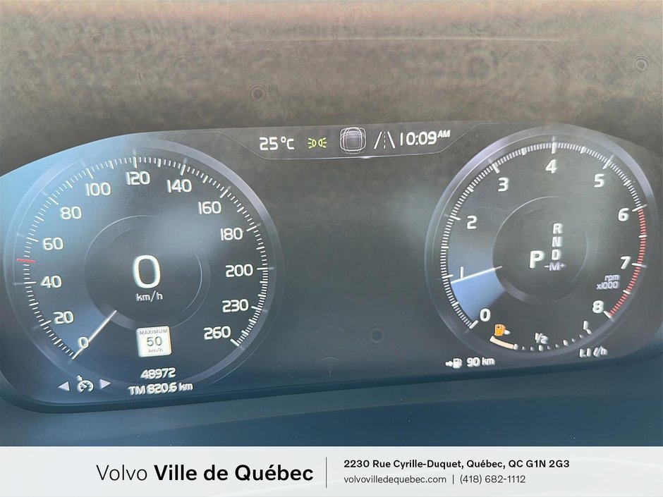 Volvo XC40 Momentum 2021-13