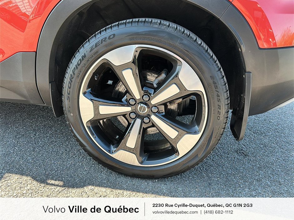 Volvo XC40 Momentum 2021-6