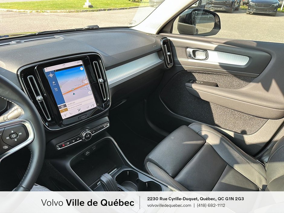 2021 Volvo XC40 Momentum-19