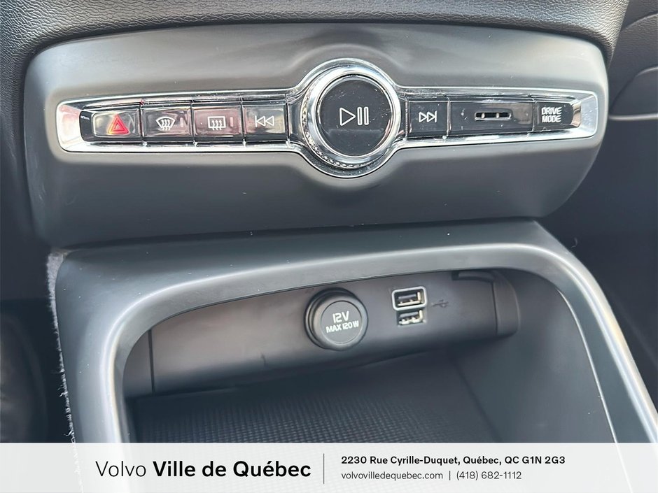 2021 Volvo XC40 Momentum-17