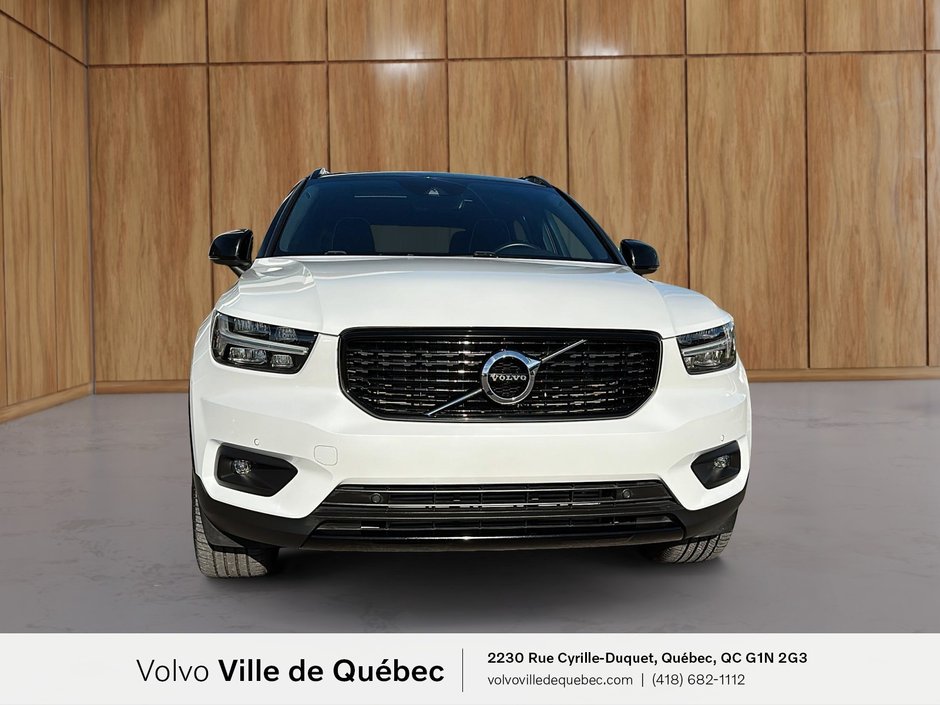 2021 Volvo XC40 R-Design-1
