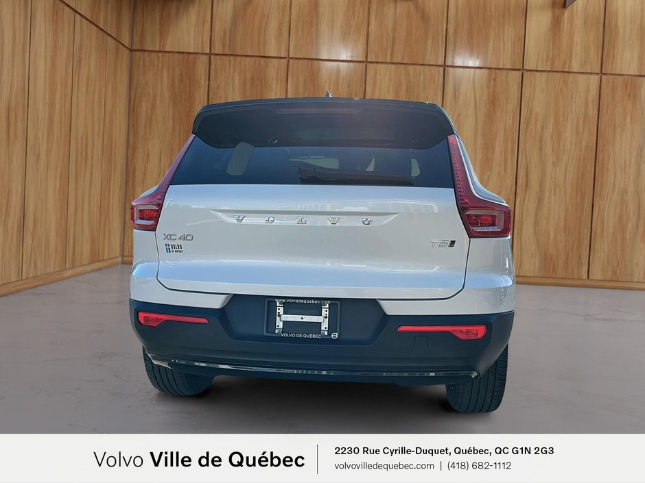 2021 Volvo XC40 R-Design-3