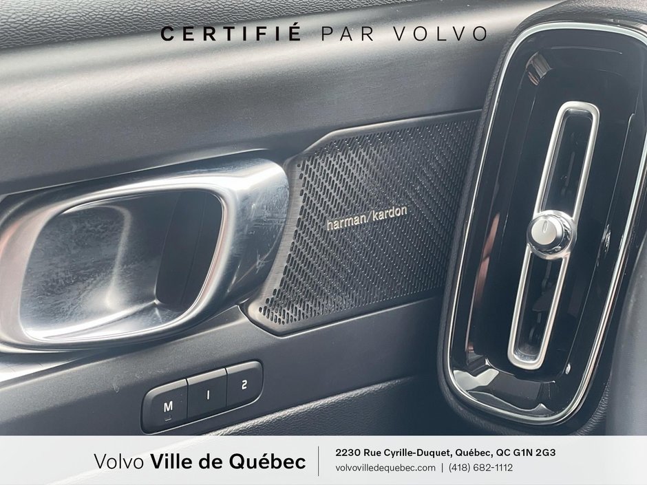 Volvo XC40 Momentum 2022-14