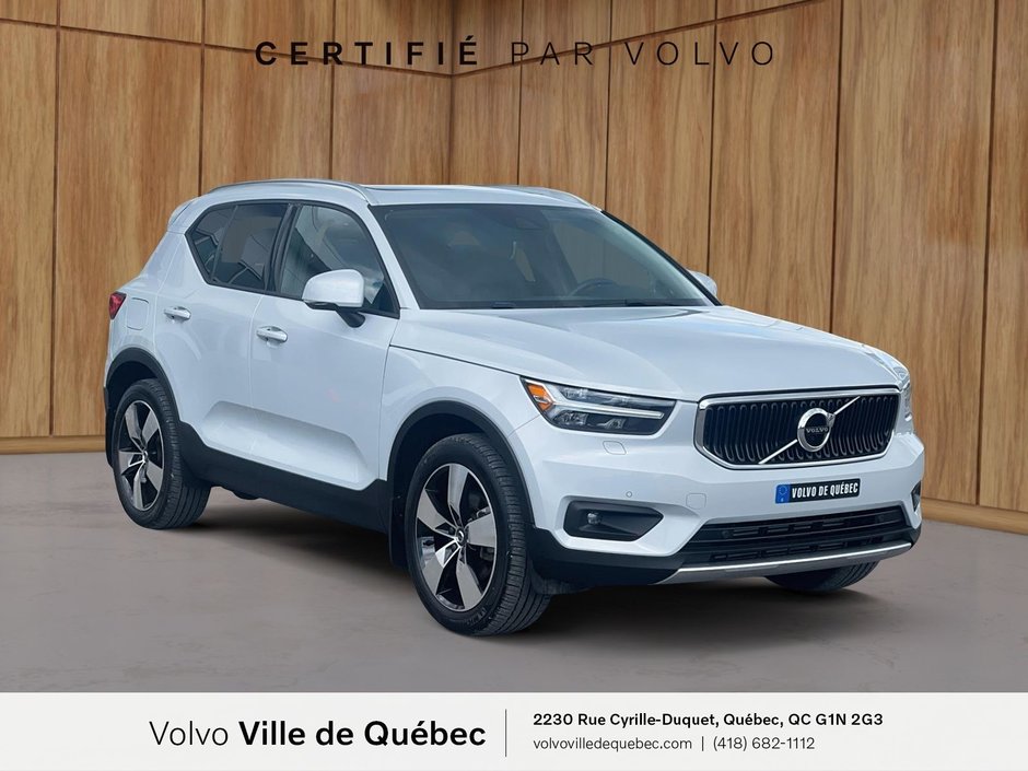 Volvo XC40 Momentum 2022-2