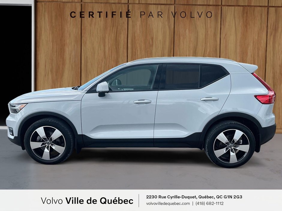 Volvo XC40 Momentum 2022-7