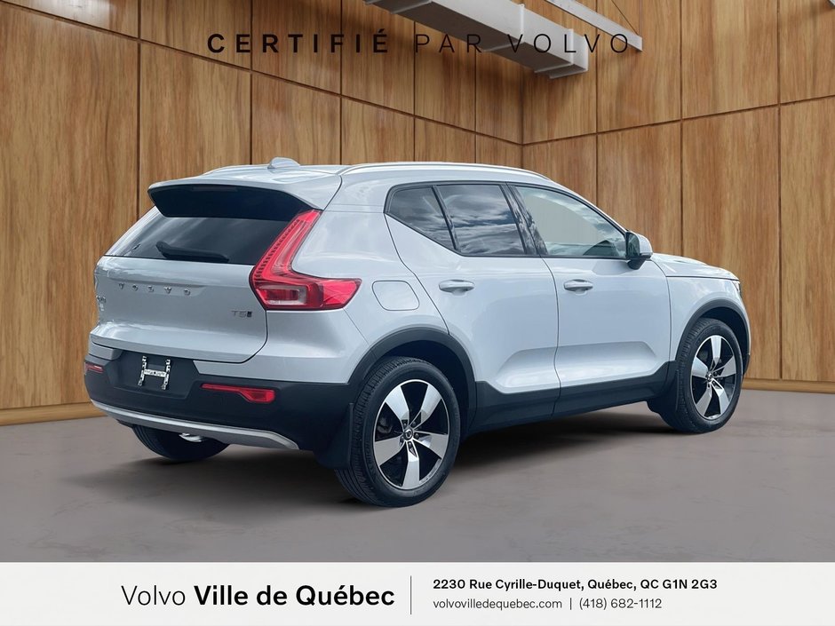 Volvo XC40 Momentum 2022-4