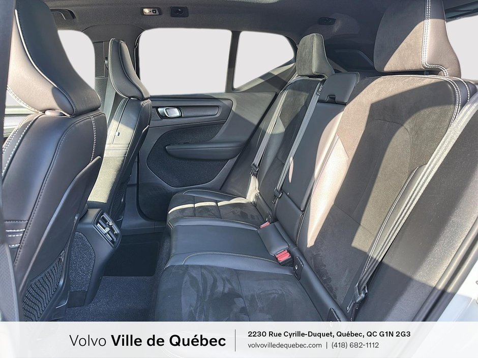 2022 Volvo XC40 R-Design-9