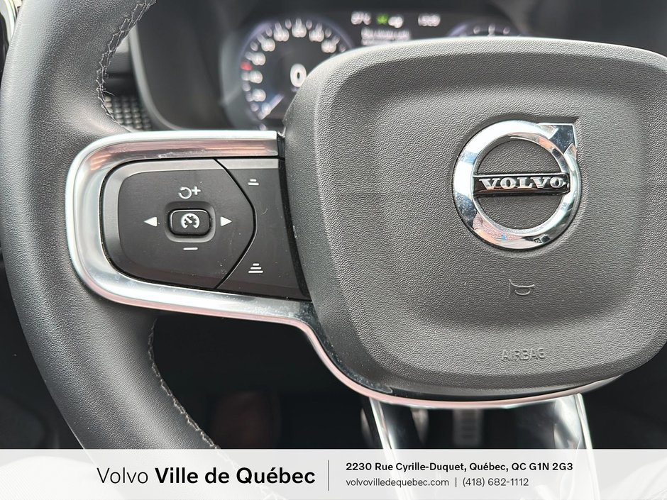 2022 Volvo XC40 R-Design-12