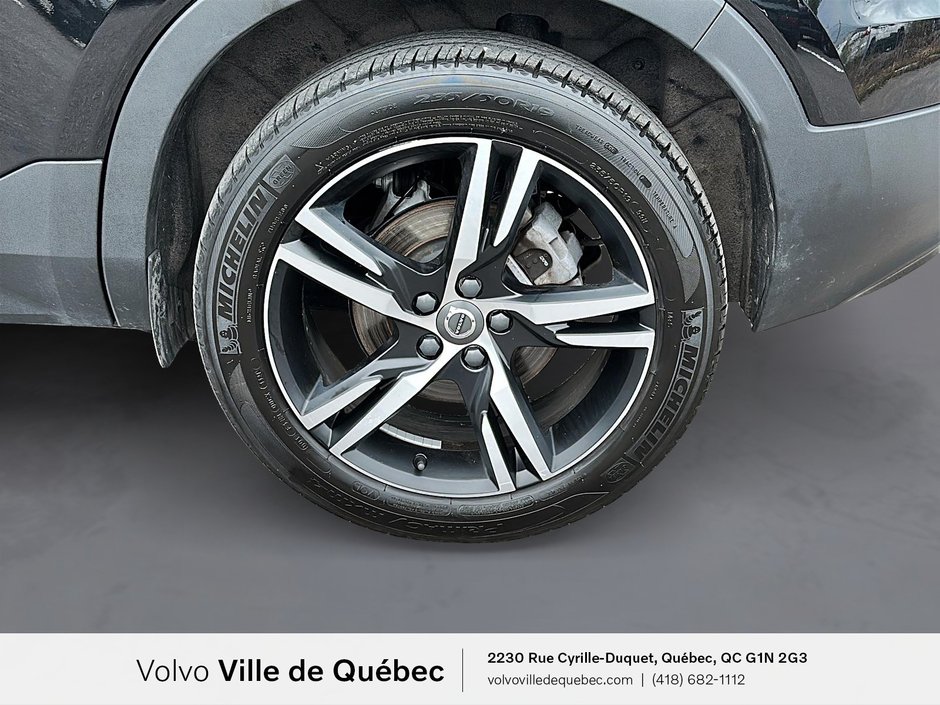 2022 Volvo XC40 R-Design-5
