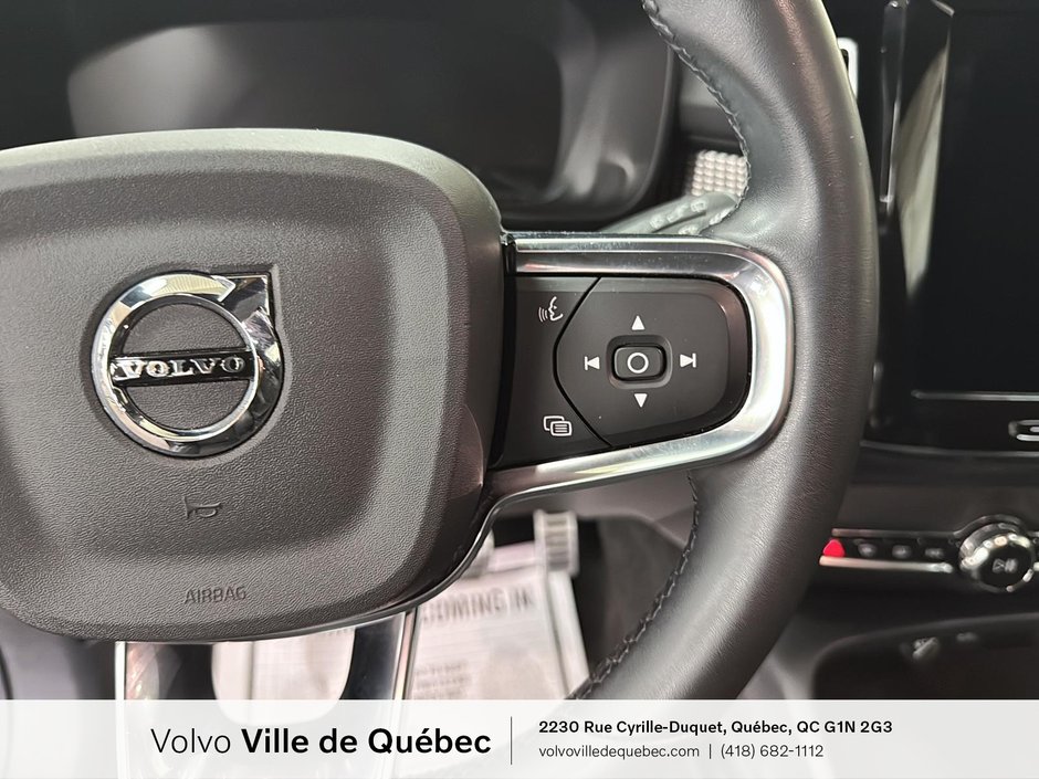 Volvo XC40 R-Design 2022-13