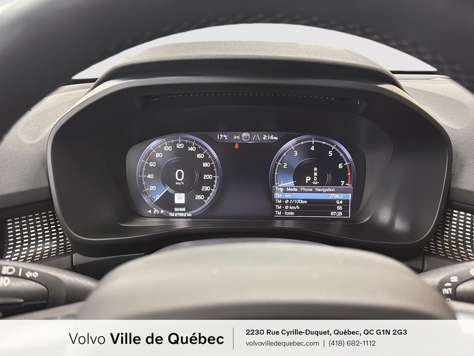 Volvo XC40 R-Design 2022-15