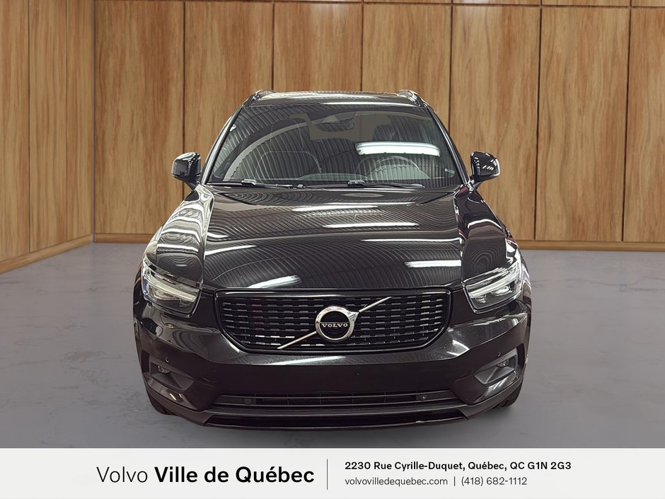 Volvo XC40 R-Design 2022-1