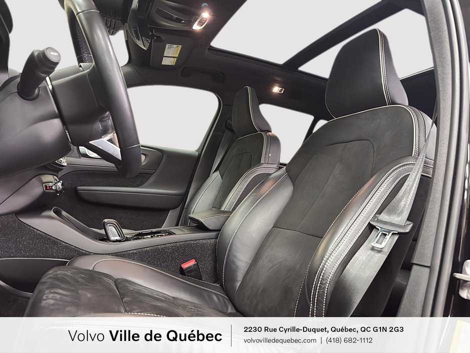 Volvo XC40 R-Design 2022-8