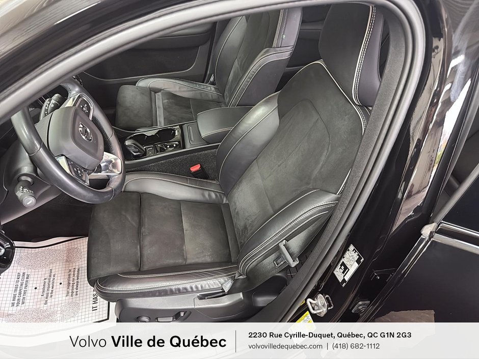 Volvo XC40 R-Design 2022-9