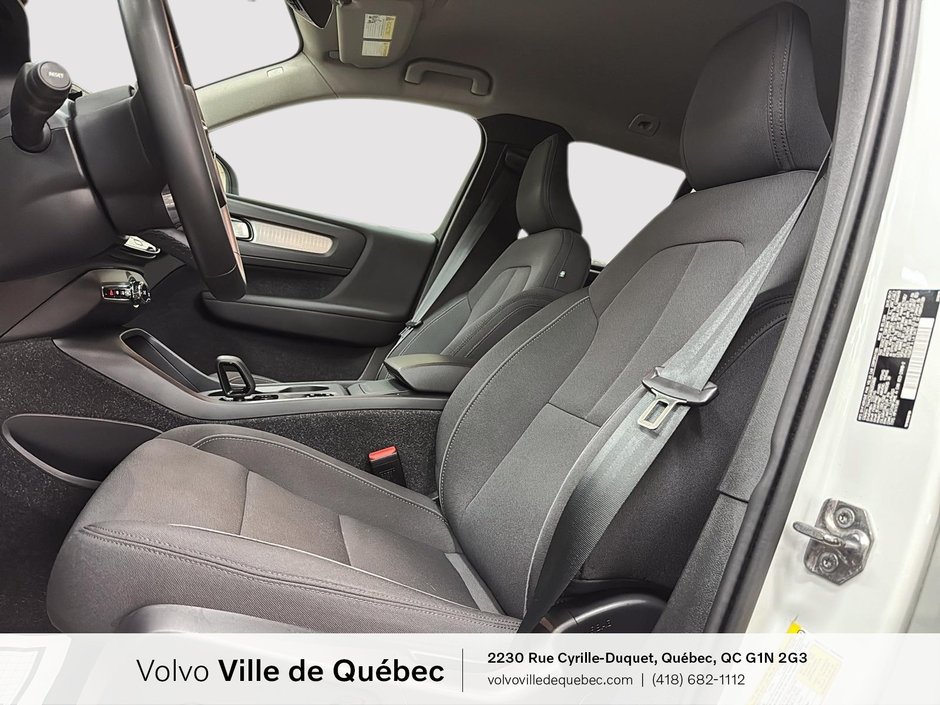 2022 Volvo XC40 Momentum-8