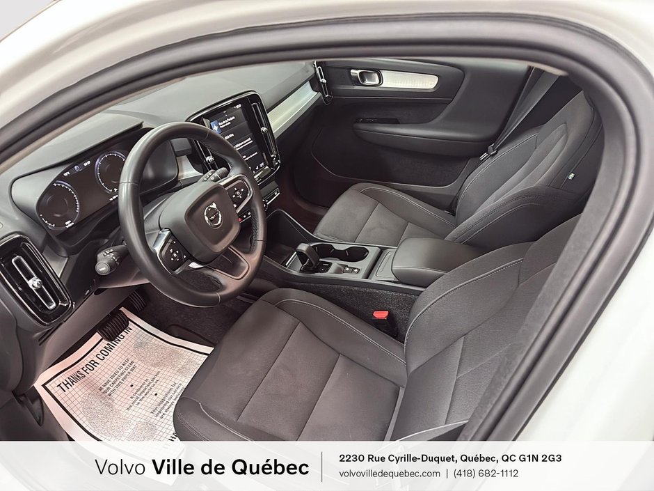 2022 Volvo XC40 Momentum-7