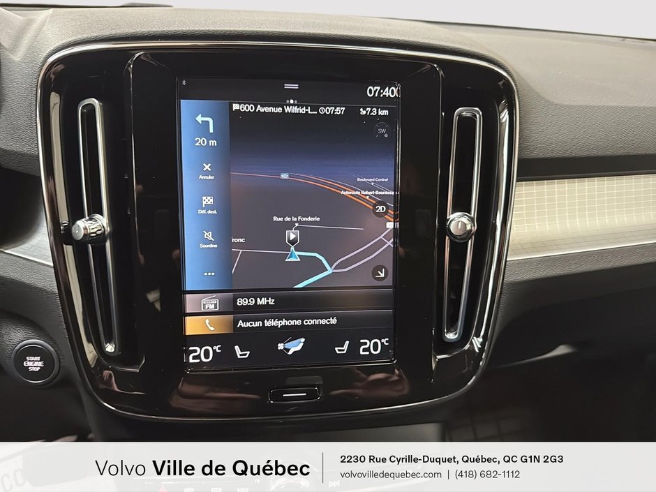 2022 Volvo XC40 Momentum-16