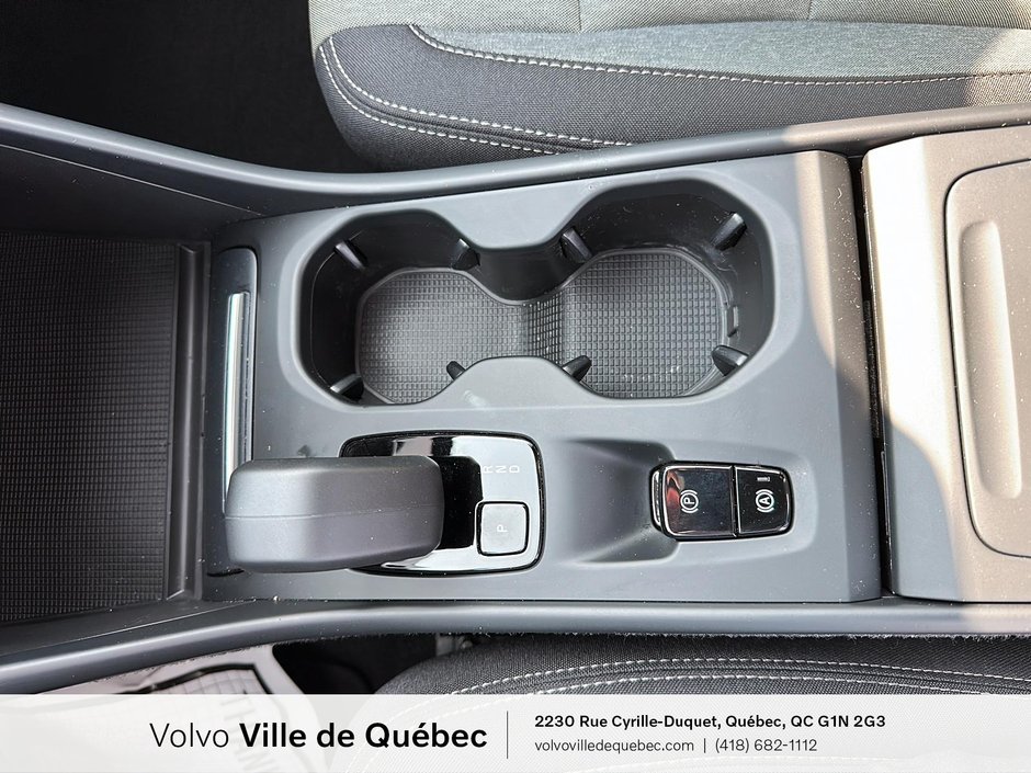 2023 Volvo XC40 Core-18