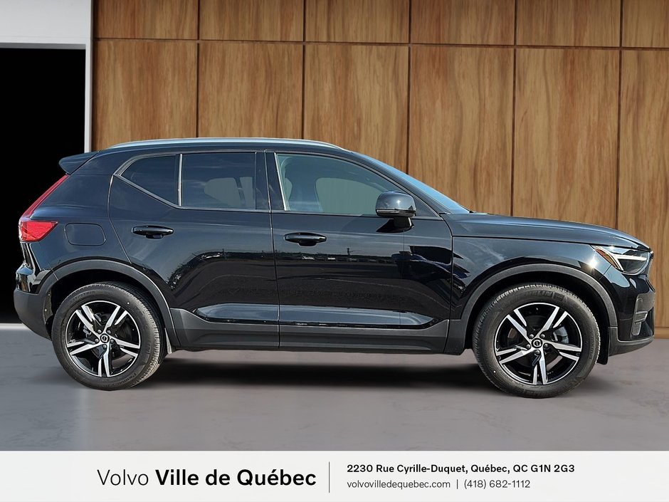 2023 Volvo XC40 Core-2