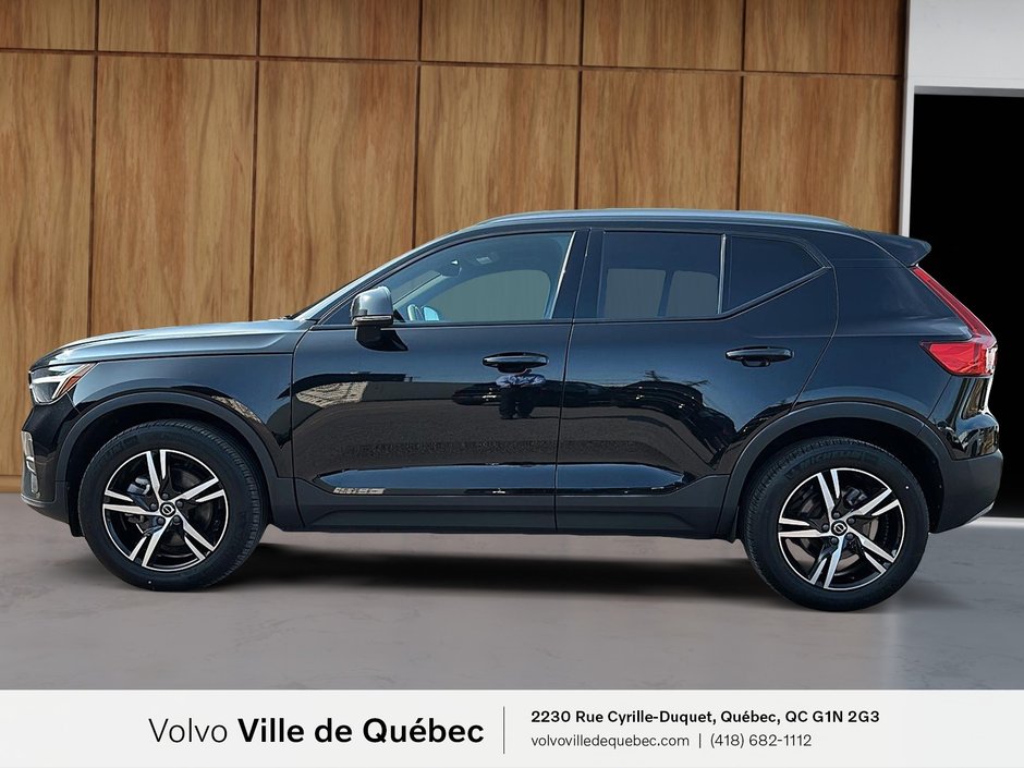 2023 Volvo XC40 Core-4