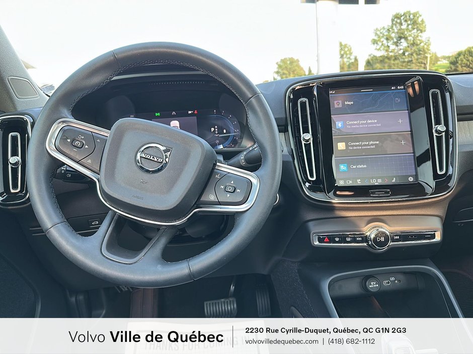 2023 Volvo XC40 Plus Dark Theme-10