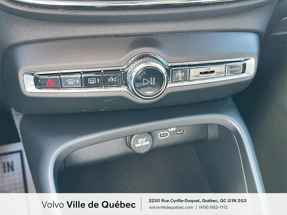 2023 Volvo XC40 Core-16