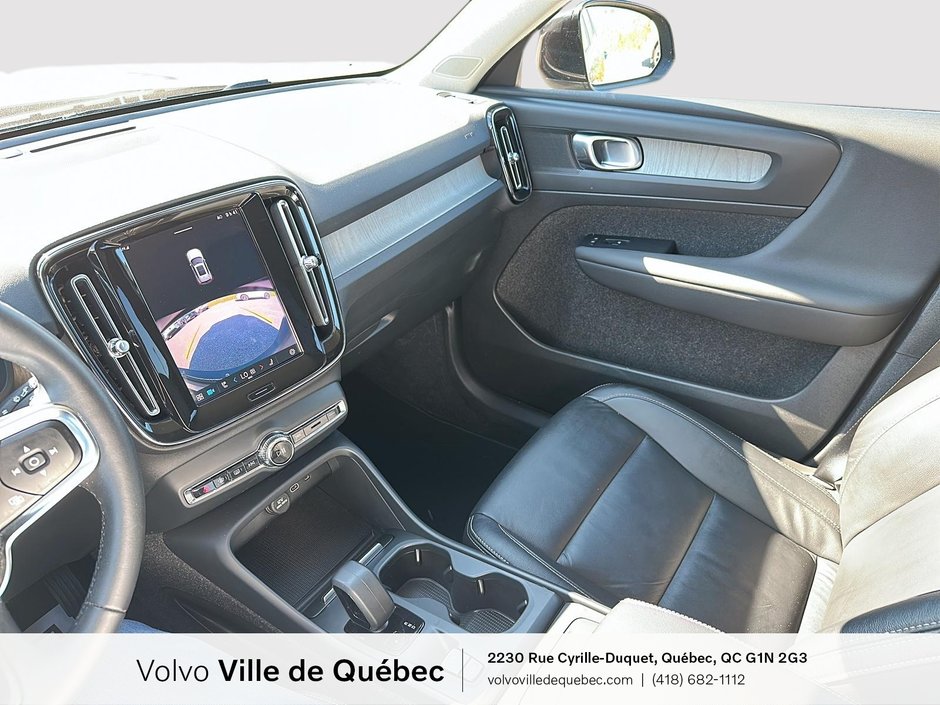 2023 Volvo XC40 Core-17