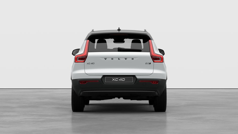 Volvo XC40 ULTRA BLACK EDITION 2026-5