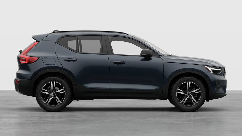 2026 Volvo XC40 CORE DARK THEME-6