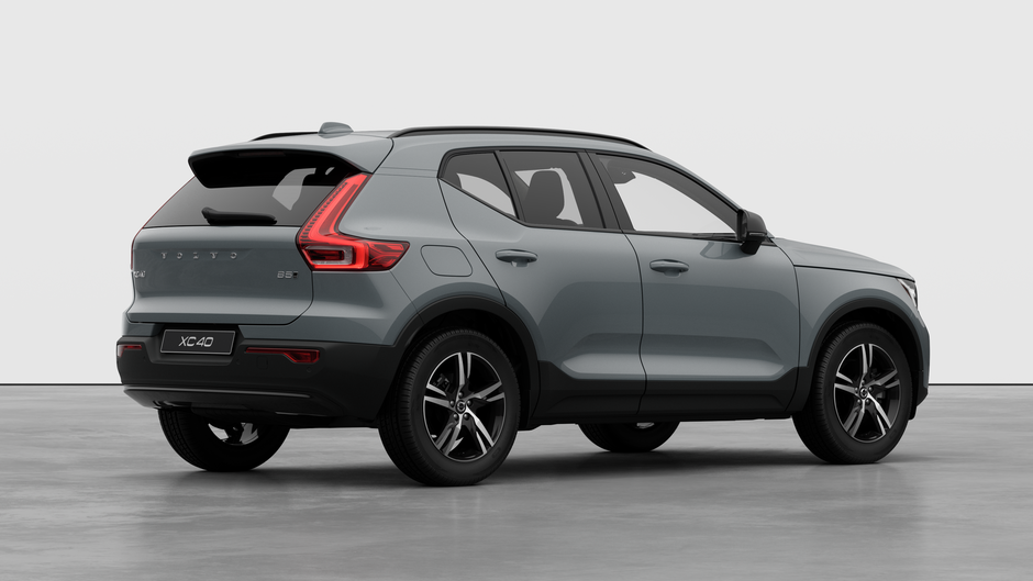 Volvo XC40 CORE DARK THEME 2026-3