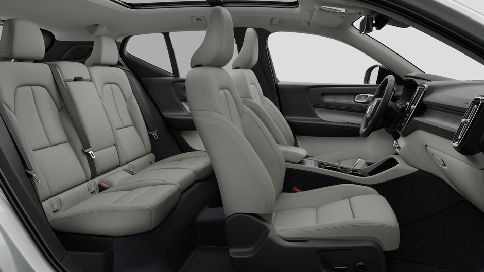 2026 Volvo XC40 ULTRA DARK THEME-12