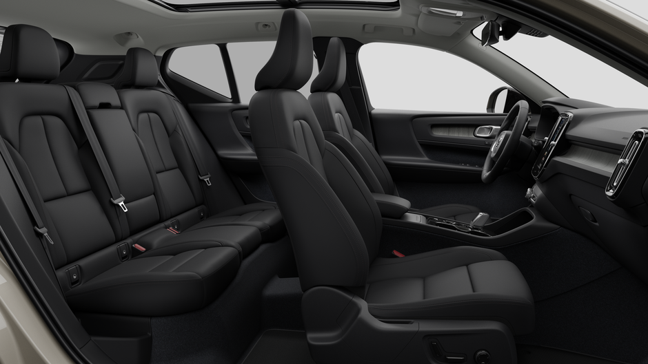 Volvo XC40 PLUS DARK THEME 2026-12