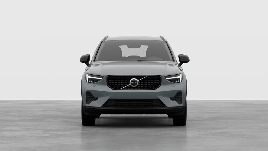 Volvo XC40 Core (Dark Theme) 2026-4